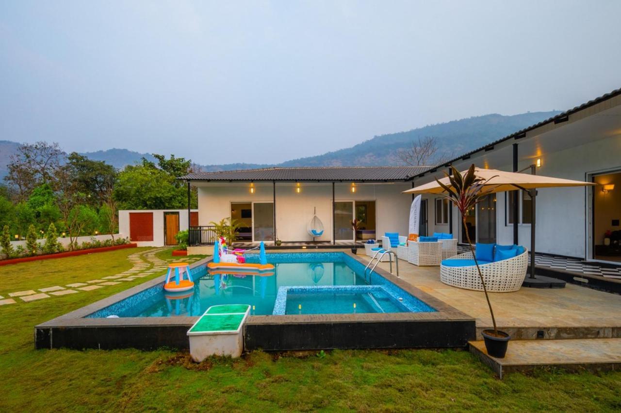 Saffronstays Turquoise Maison, Karjat Exteriér fotografie