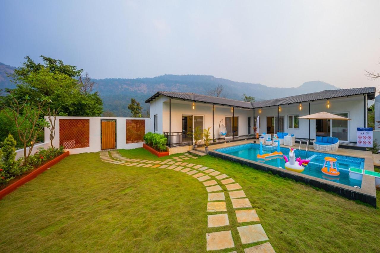 Saffronstays Turquoise Maison, Karjat Exteriér fotografie