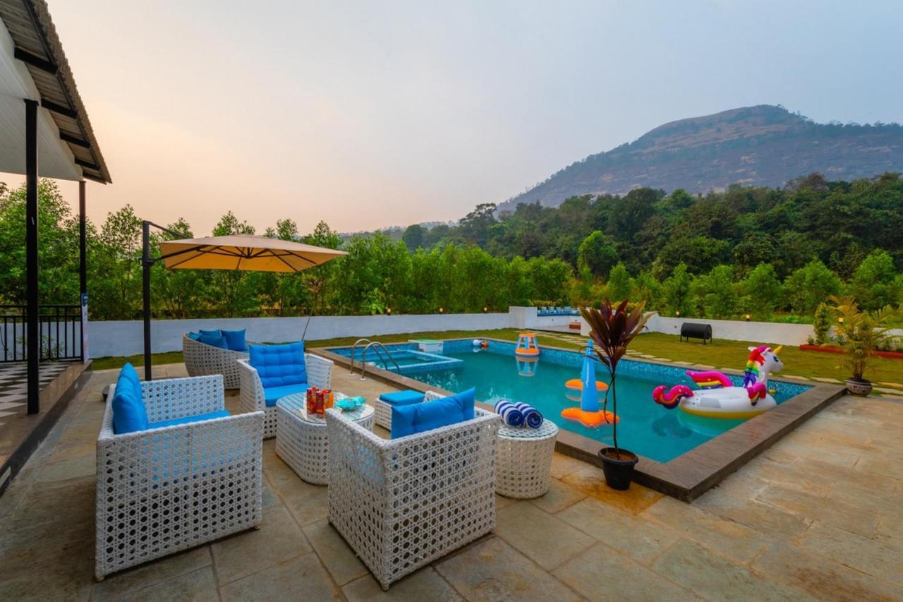 Saffronstays Turquoise Maison, Karjat Exteriér fotografie
