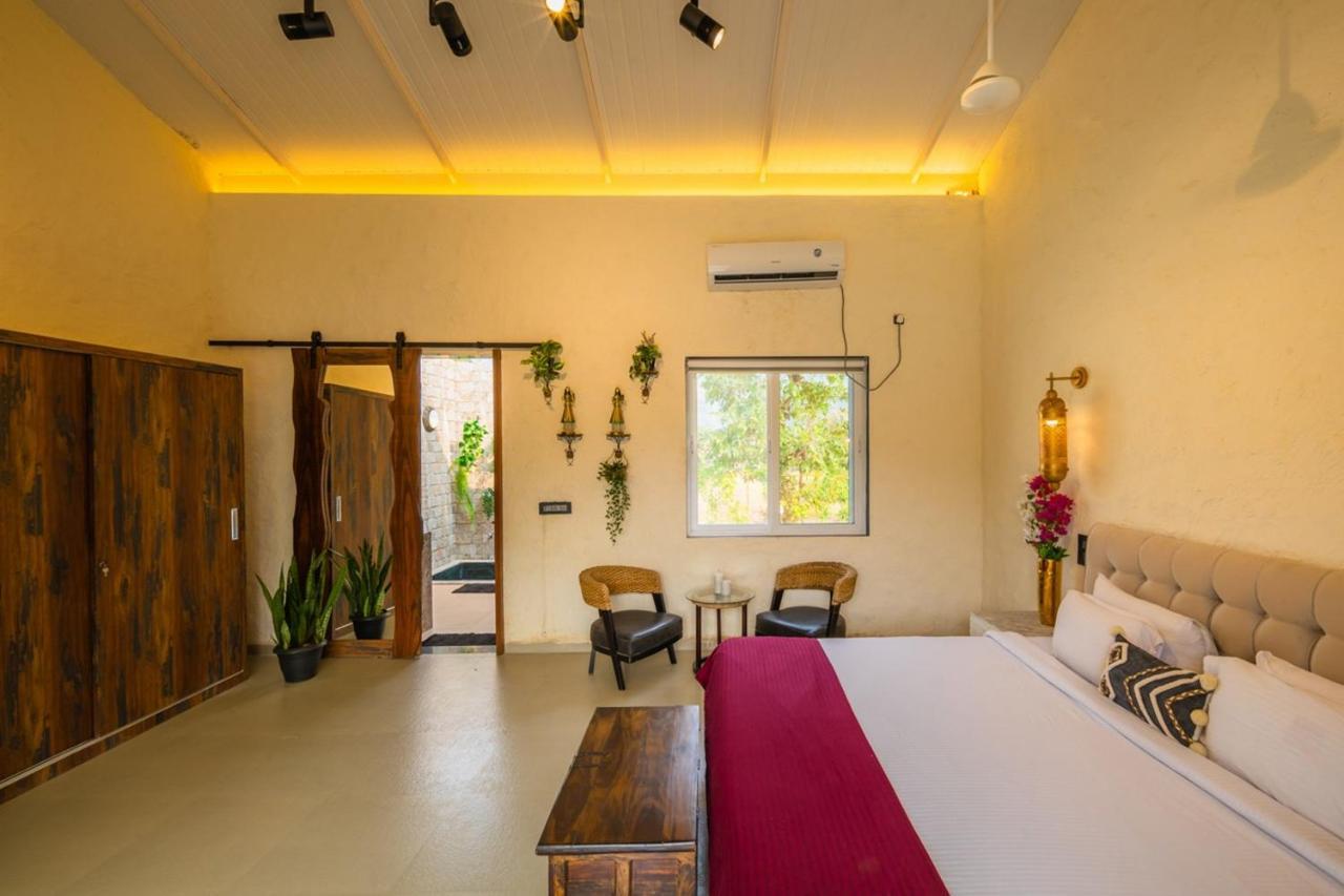 Saffronstays Turquoise Maison, Karjat Exteriér fotografie