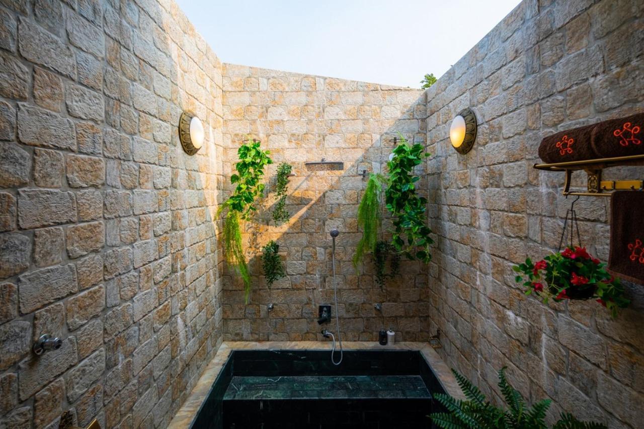 Saffronstays Turquoise Maison, Karjat Exteriér fotografie