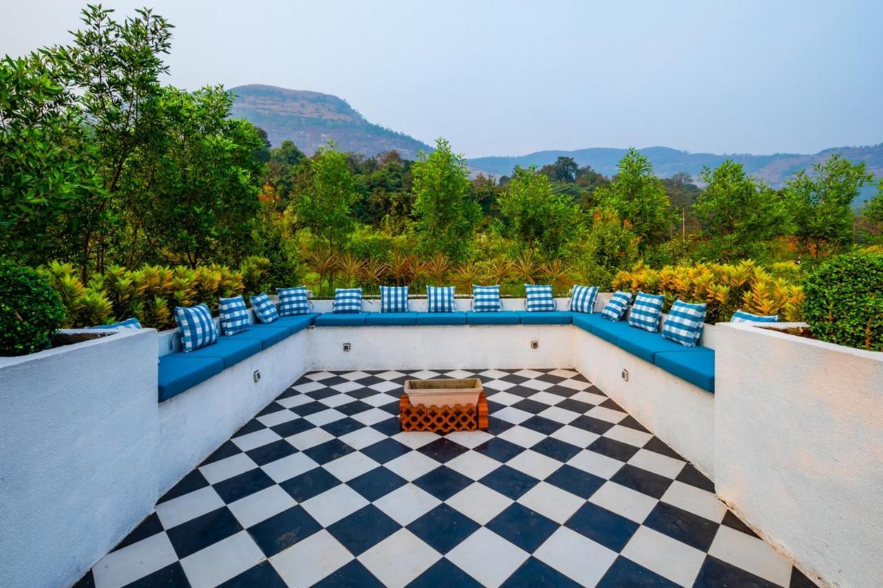 Saffronstays Turquoise Maison, Karjat Exteriér fotografie